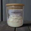 Black Vanilla — κερί σόγιας σε βάζο με ξύλινο καπάκι